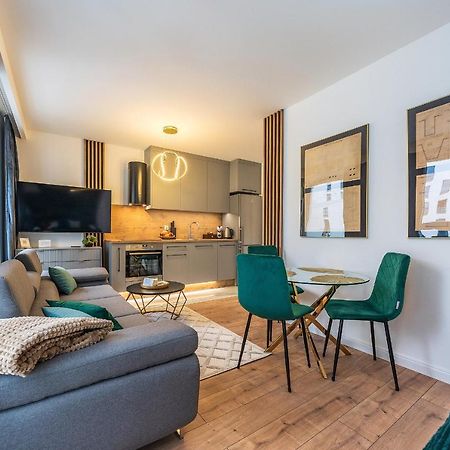 Glow Apartments, Letnica - Apartamenty Przystan Siodme Niebo グダニスク エクステリア 写真