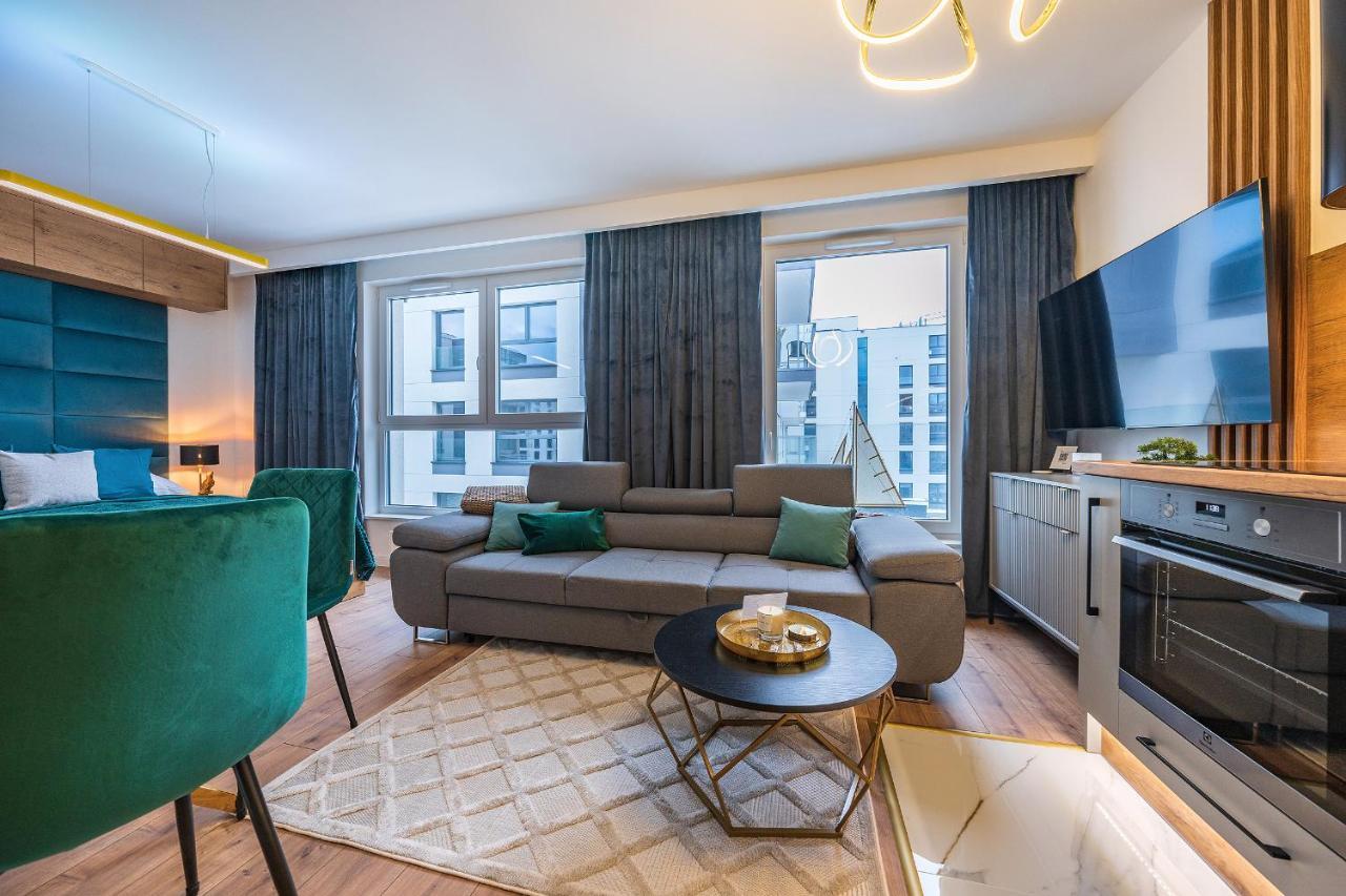 Glow Apartments, Letnica - Apartamenty Przystan Siodme Niebo グダニスク エクステリア 写真