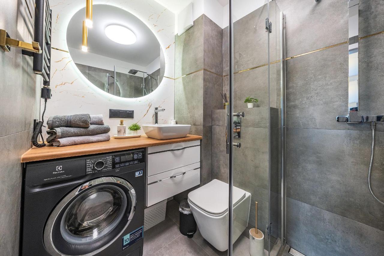 Glow Apartments, Letnica - Apartamenty Przystan Siodme Niebo グダニスク エクステリア 写真