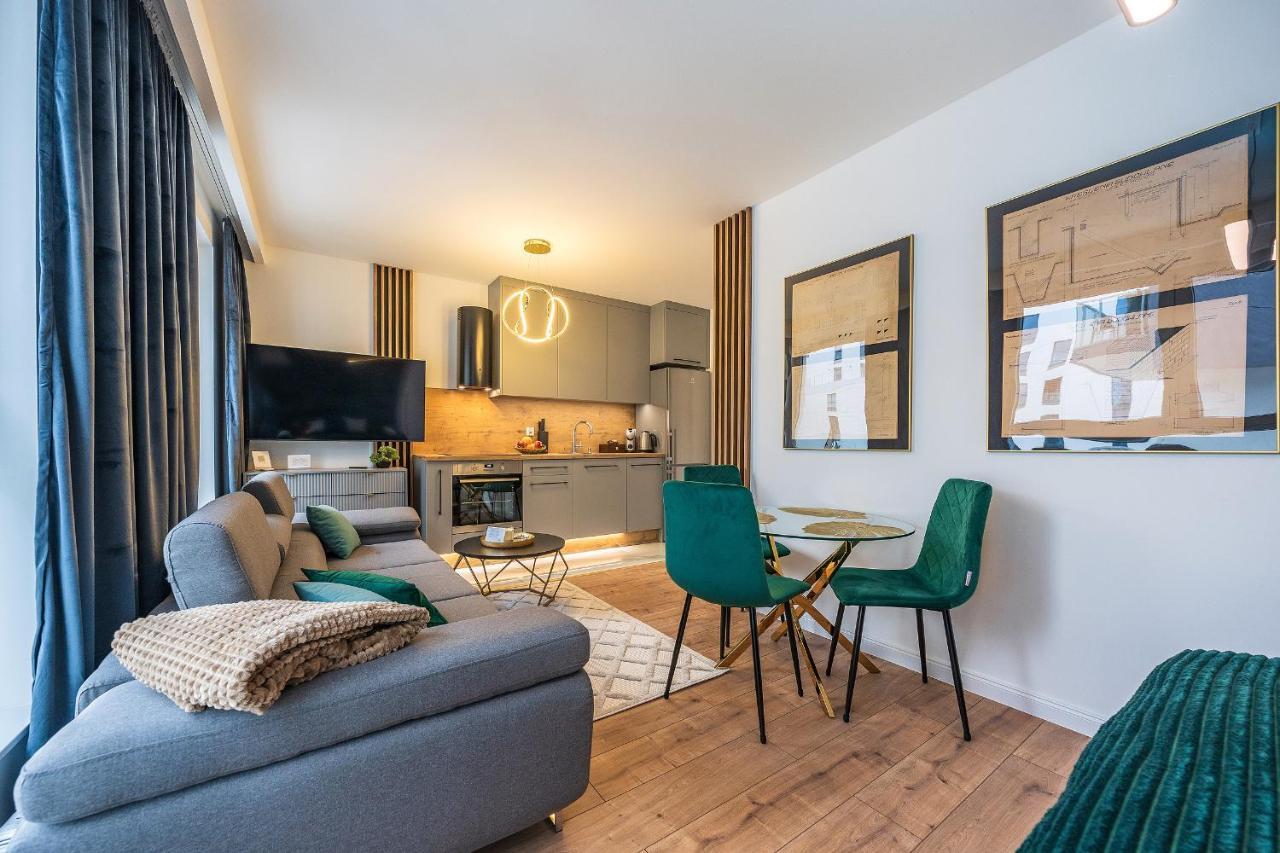 Glow Apartments, Letnica - Apartamenty Przystan Siodme Niebo グダニスク エクステリア 写真
