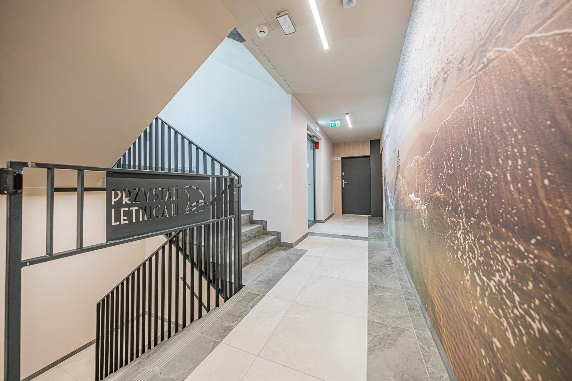 Glow Apartments, Letnica - Apartamenty Przystan Siodme Niebo グダニスク エクステリア 写真